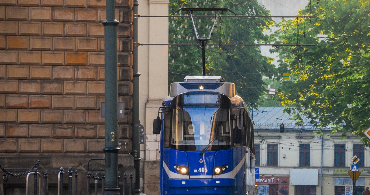 Kraków: Maczetami zaatakowali pasażera tramwaju. Na pomoc ruszyli pracownicy MPK