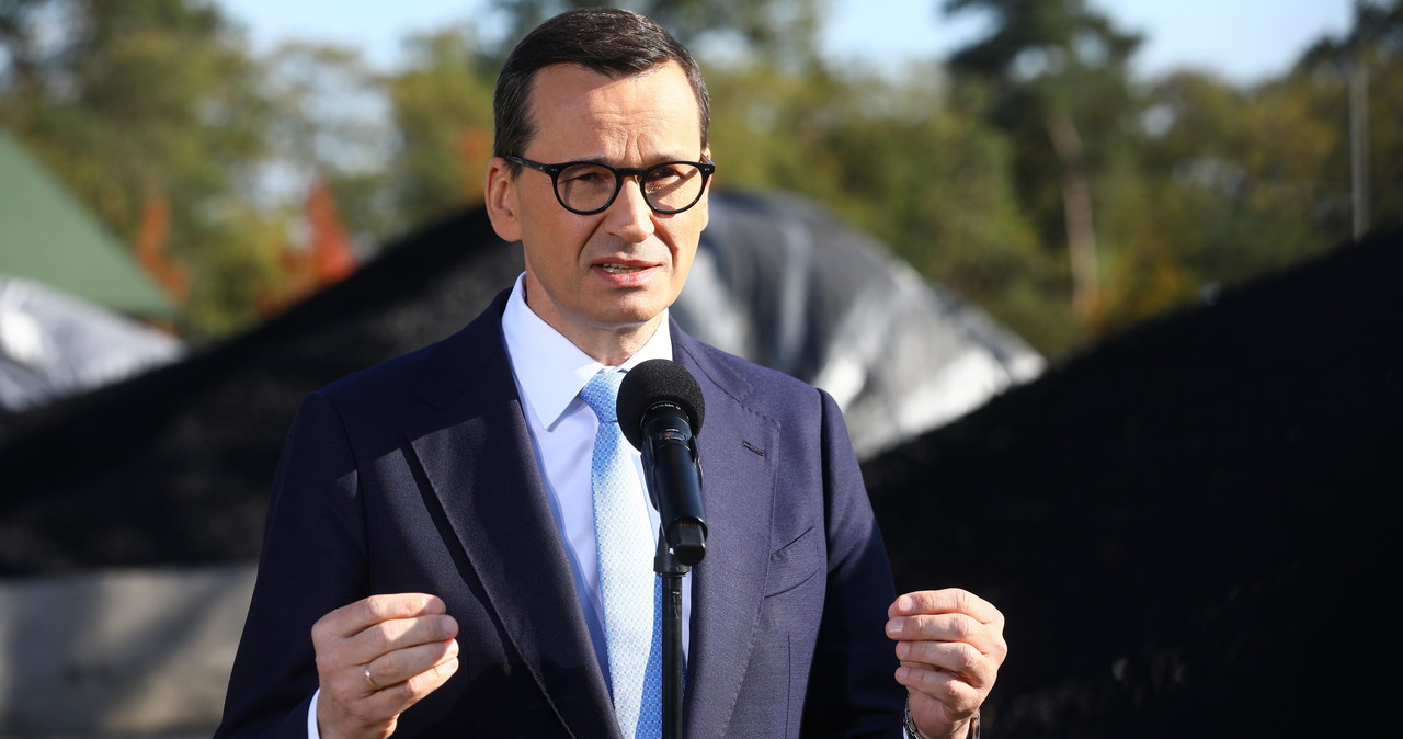 Prąd dla samorządów i podmiotów wrażliwych. Premier zapowiada zmianę