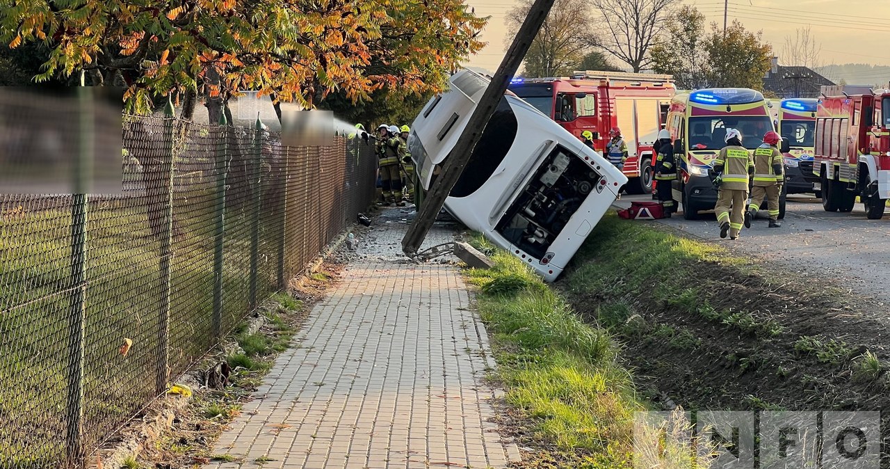 Wypadek autokaru na Podkarpaciu. Jest wielu poszkodowanych