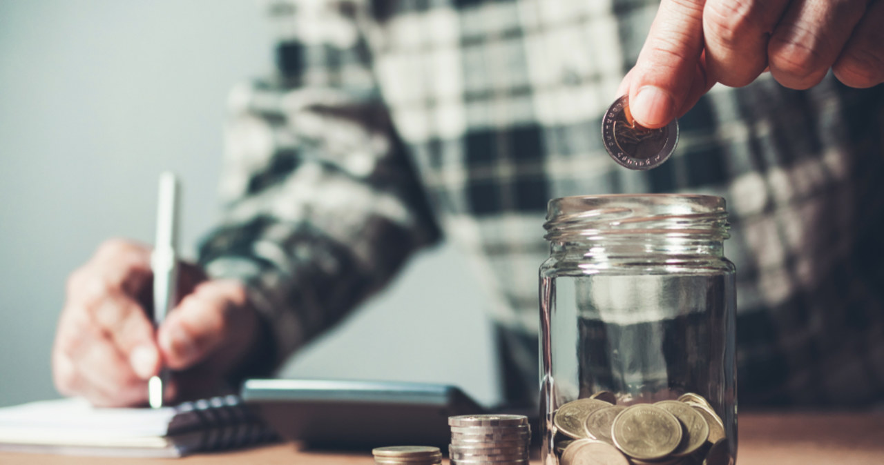 Jak oszczędzają Polacy? Sondaż dla RMF FM i „DGP”