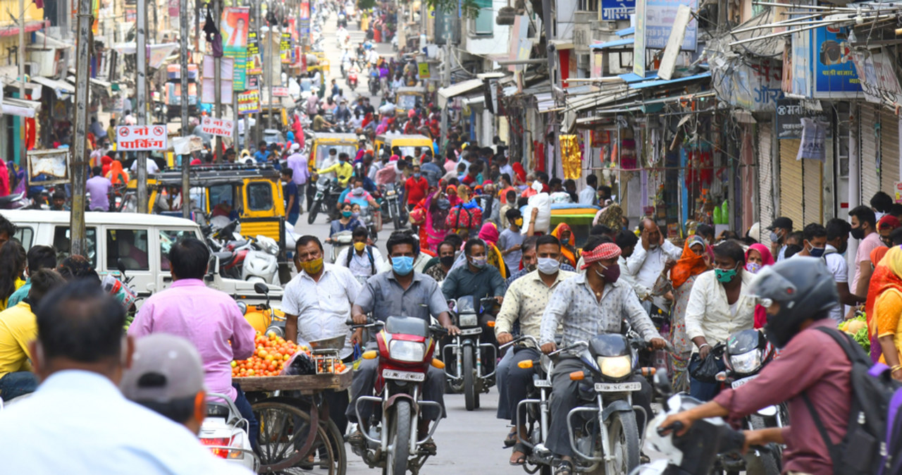 Wkrótce będzie nas 8 miliardów. Są powody do „paniki populacyjnej”?