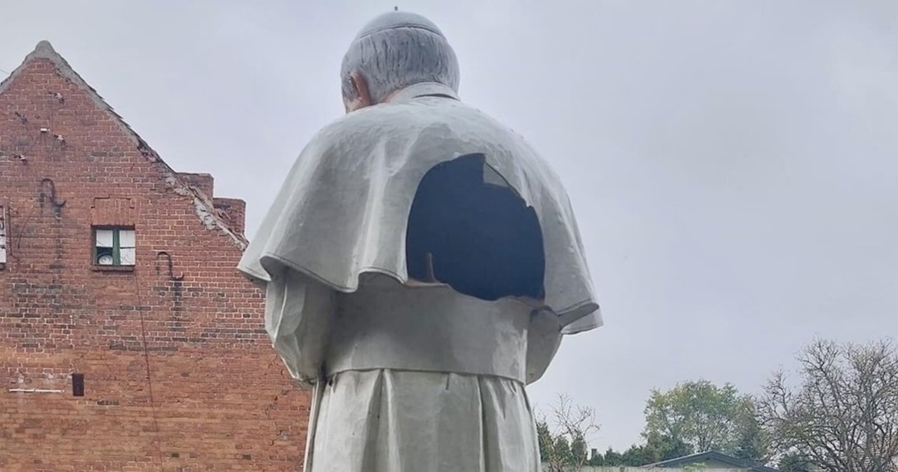 Uszkodził pomnik Jana Pawła II. Grozi mu nawet 5 lat więzienia