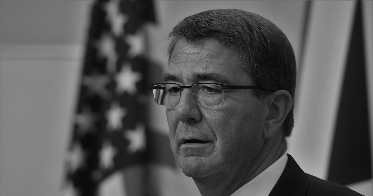 Ash Carter nie żyje. Był szefem Pentagonu w administracji Obamy