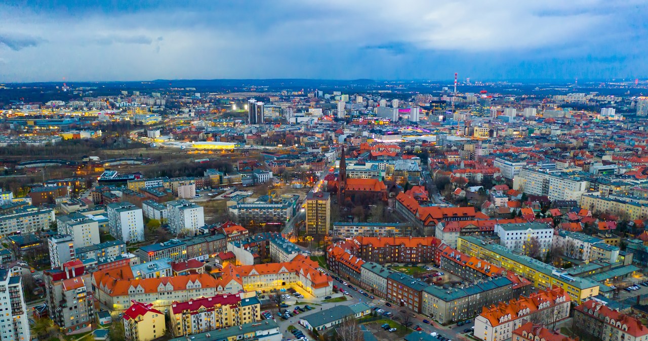 Katowice: Nowy ośrodek sportowy otwarty dla mieszkańców!