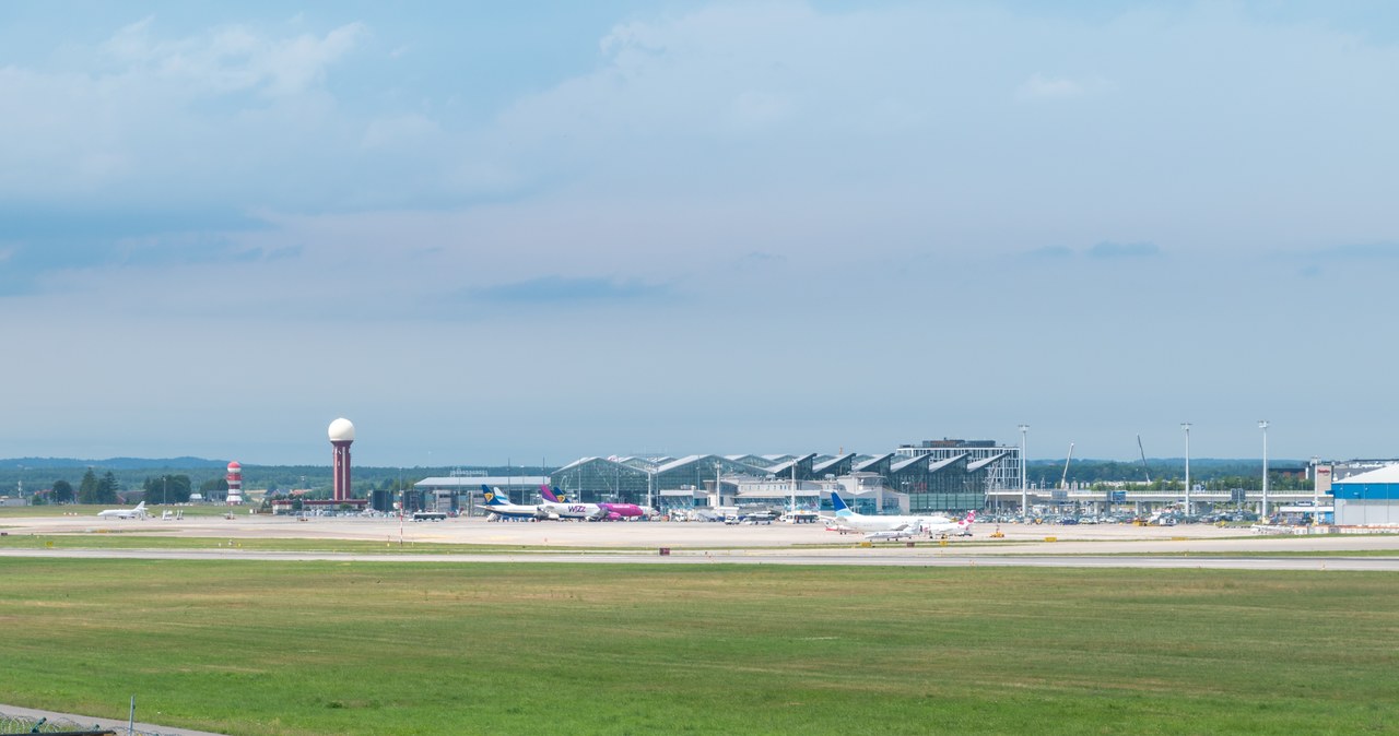 Niedzielne przerwy w pracy gdańskiego lotniska