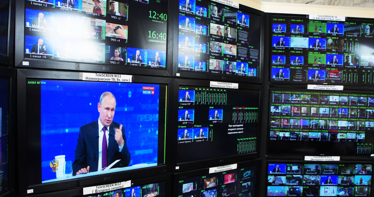 „USA i Ukraina zbombardują Moskwę”. Rosyjski dziennikarz o propagandzie Kremla