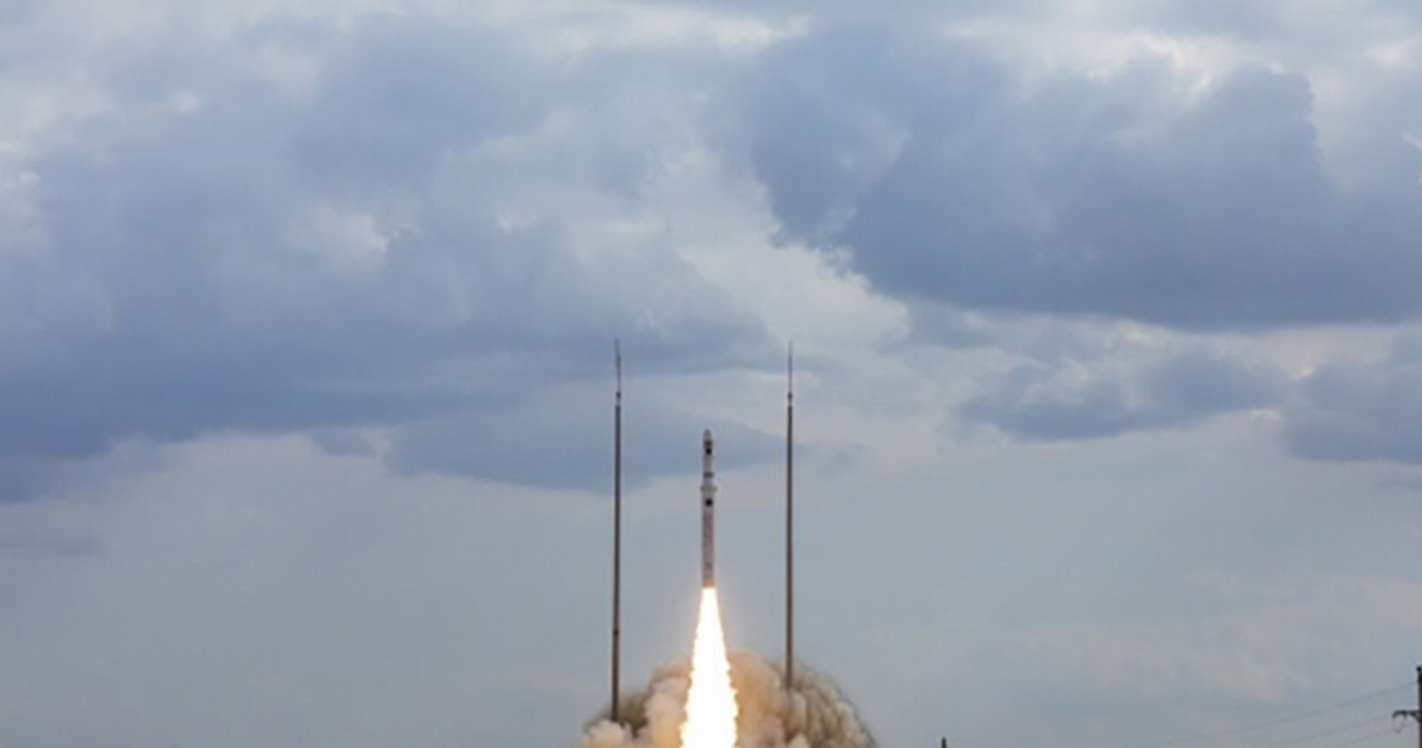 Iran przetestował nową rakietę. Może przenosić satelity