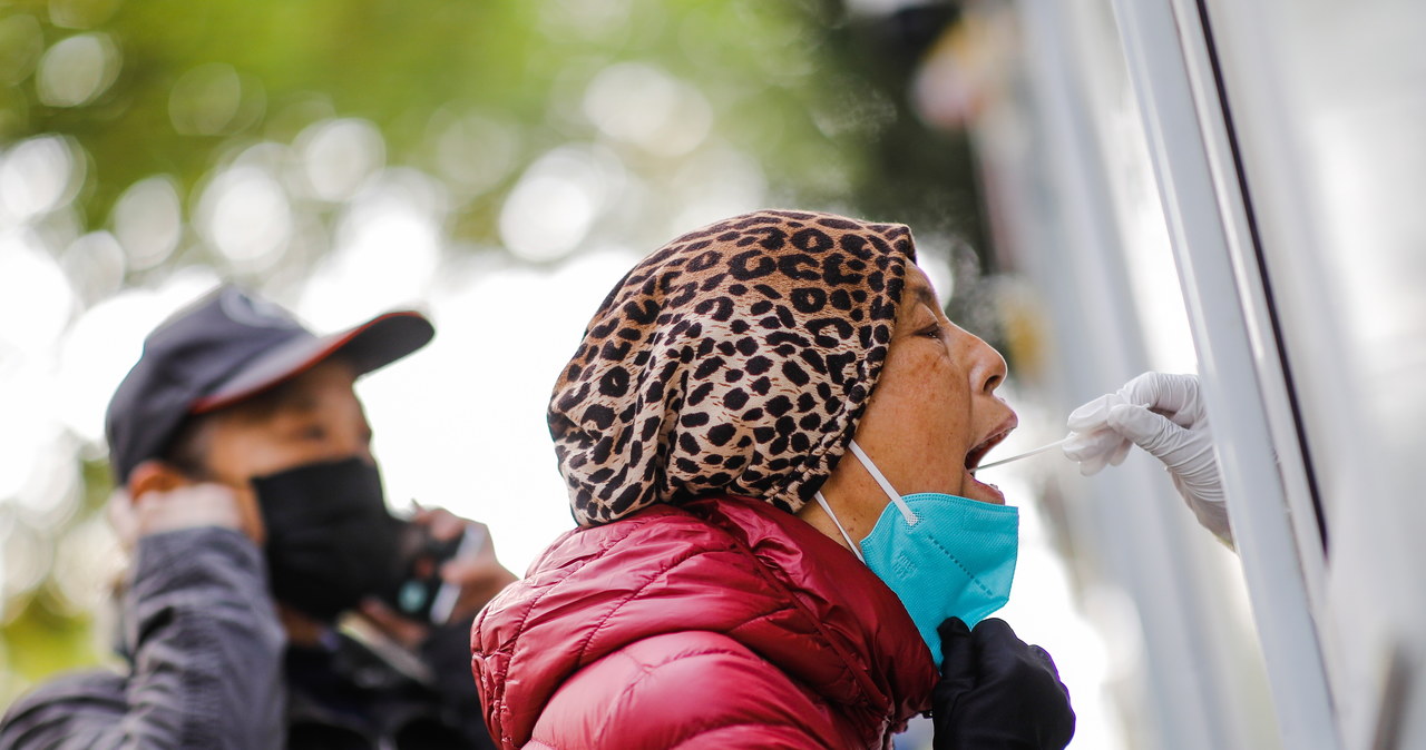 Ropa tanieje w reakcji na politykę „zero Covid”