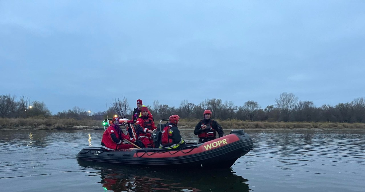Na Wiśle wywrócił się ponton. Poszukiwania wędkarza będą wznowione w niedzielę