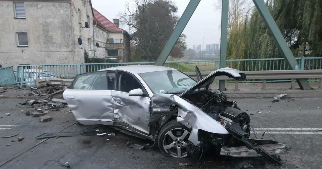 Groźny wypadek w Oławie. Jedna osoba w szpitalu