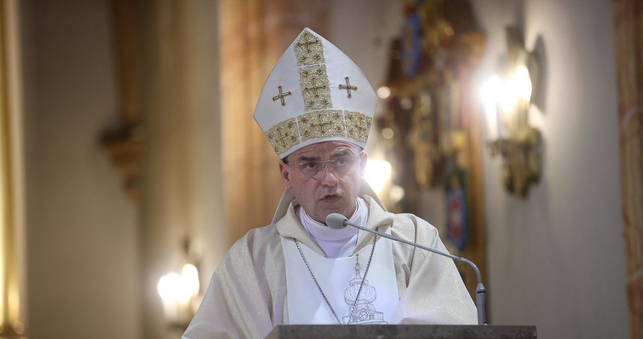 Kierowca biskupa zaatakowany nożem. 30-latek zatrzymany