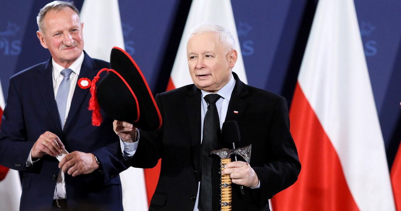 Sondaż: PiS na prowadzeniu, Konfederacja poza Sejmem