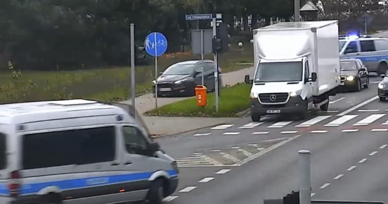 Najpierw autem, potem pieszo. Szaleńcza ucieczka przed policją [FILM]