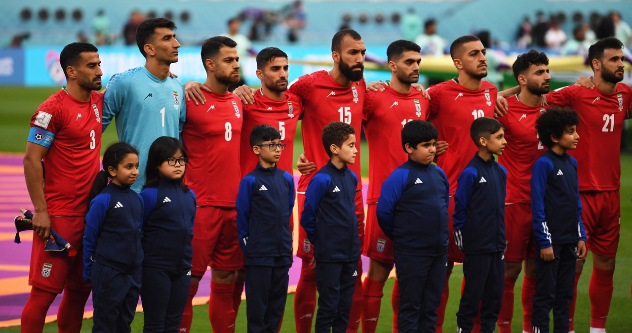 Mundial: Piłkarze Iranu nie zaśpiewali hymnu przed meczem