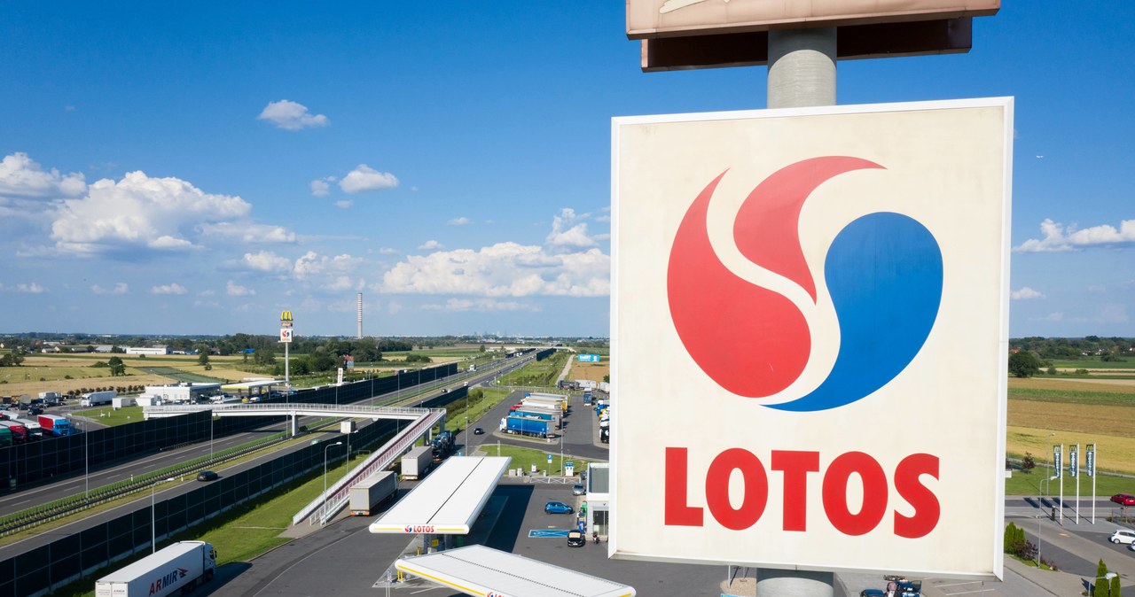Orlen sprzedaje stacje Lotosu. Taki był warunek KE