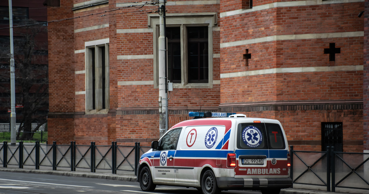 Koszmarny wypadek w Gnieźnie. Maszyna wciągnęła rękę mężczyzny