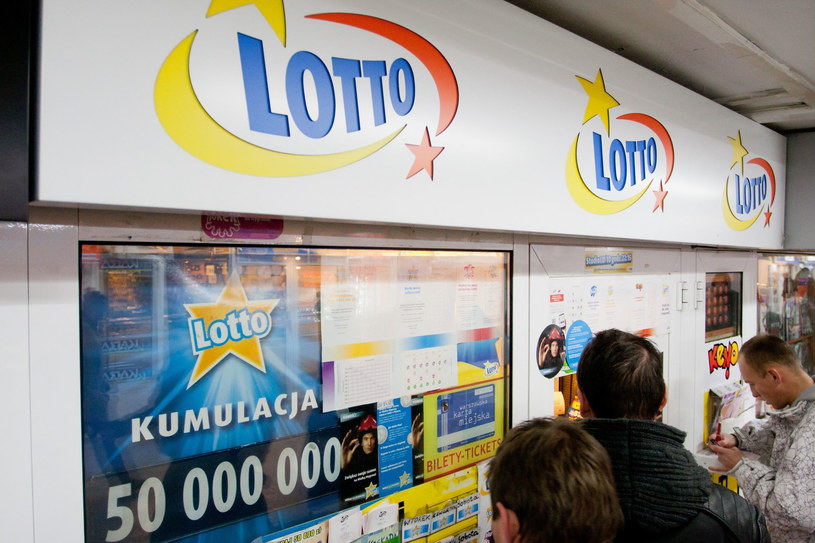 Absolutny rekord ostatnich lat. Zagrał w Lotto na chybił trafił i zgarnął miliony