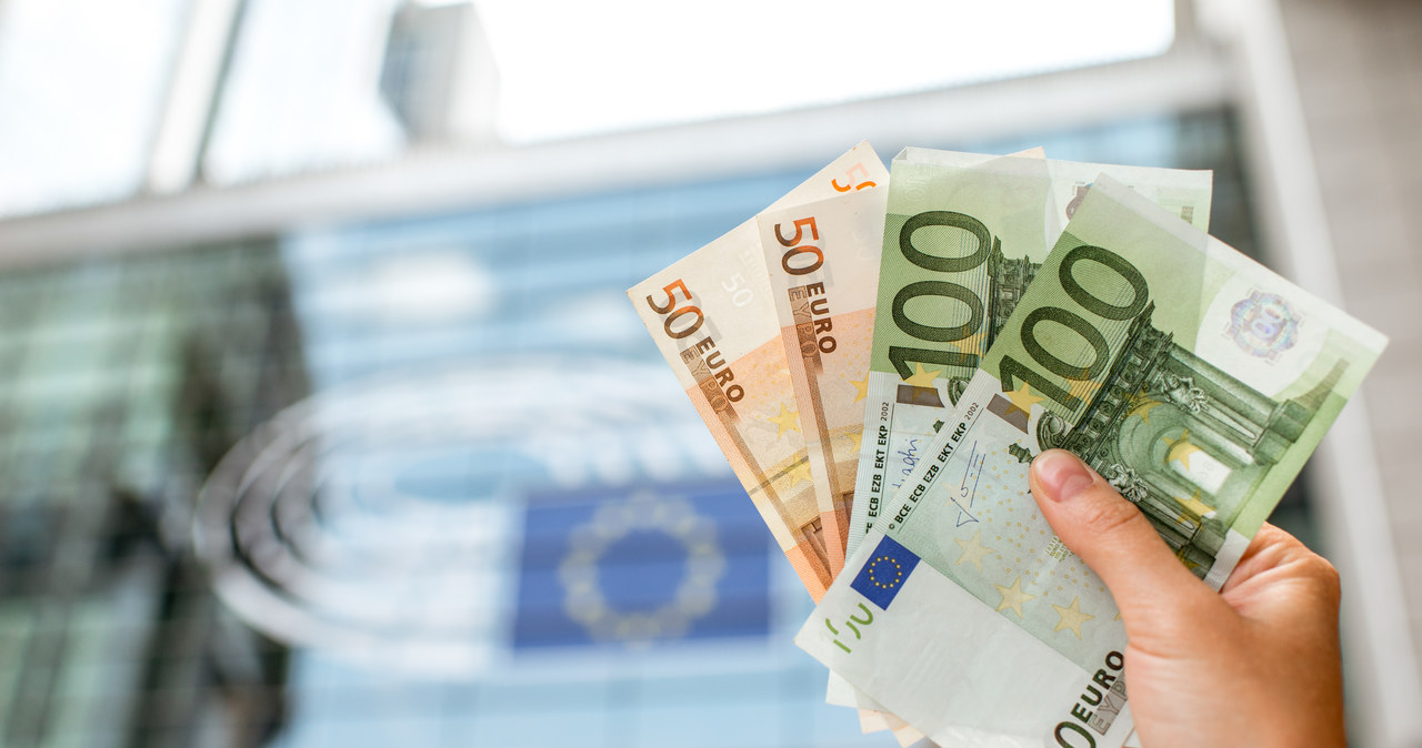 Miliardy euro z KPO. Czy Polska powinna pójść na dalsze ustępstwa? [SONDAŻ]