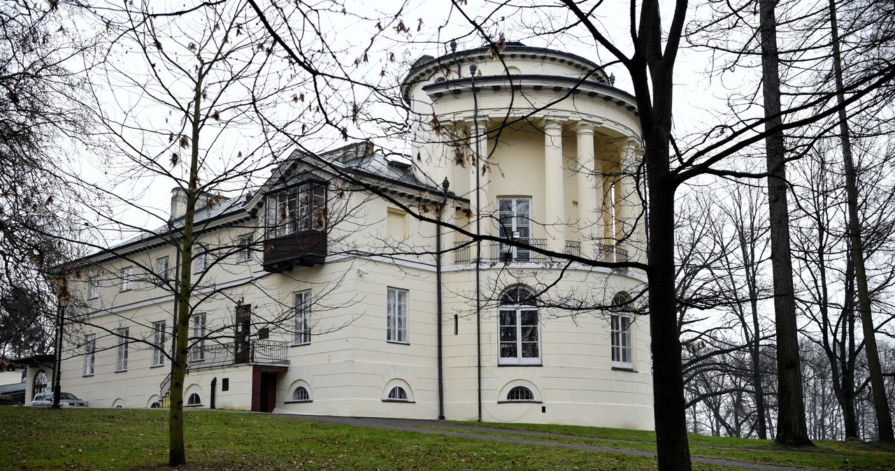 Pałac Dzieduszyckich. Nowy przewodnik pozwoli „poczuć ducha tego miejsca”
