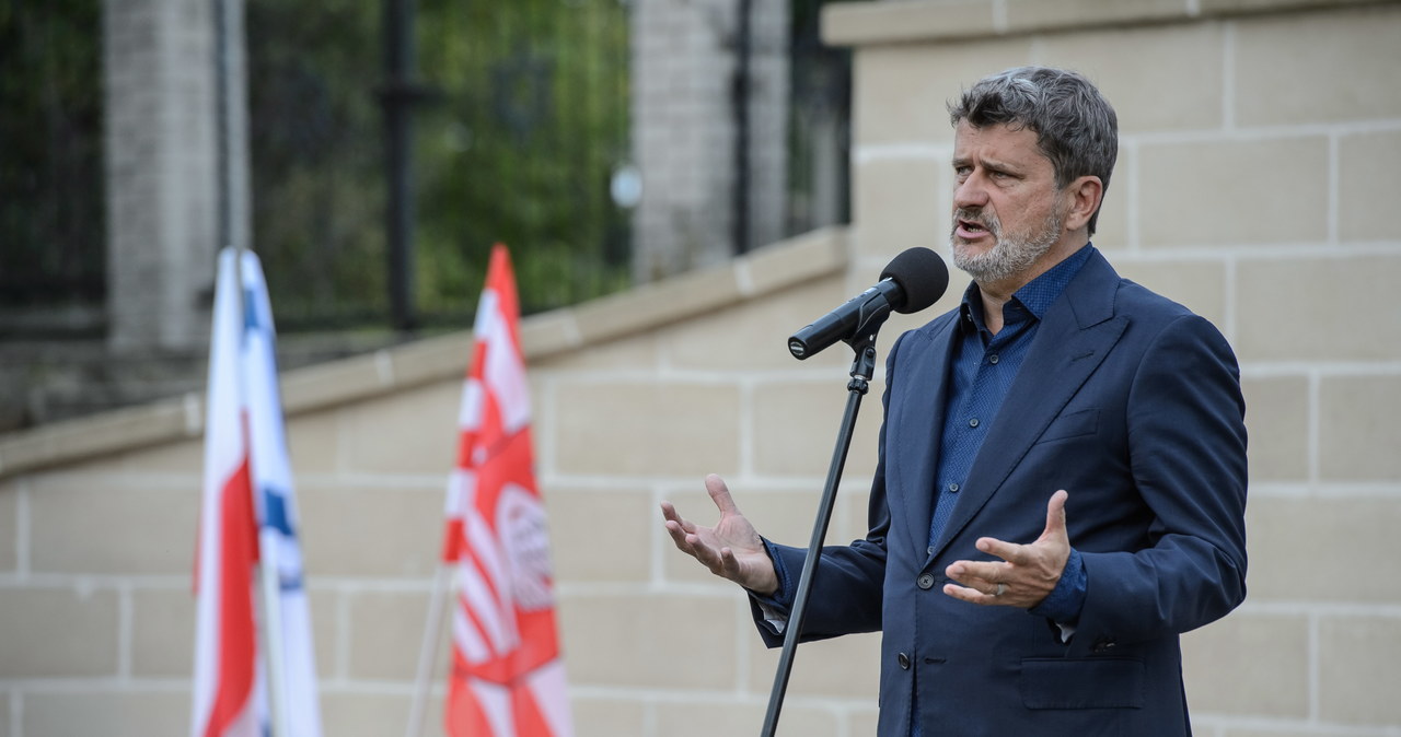 Janusz Palikot w radzie krakowskiego MOCAK-u. Radny protestuje