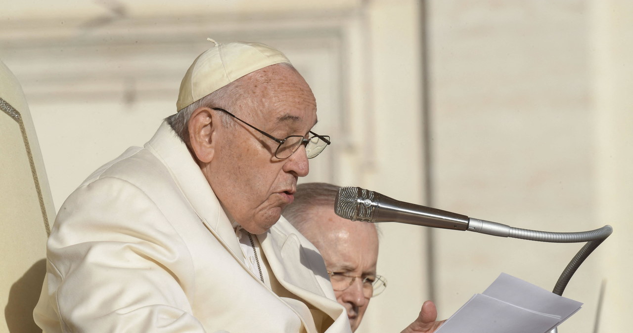 Papież modlił się o pokój w Ukrainie. Z oczu popłynęły mu łzy