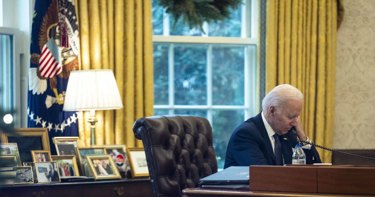 Biden rozmawiał z Zełenskim. „Obrona powietrzna Ukrainy priorytetem”