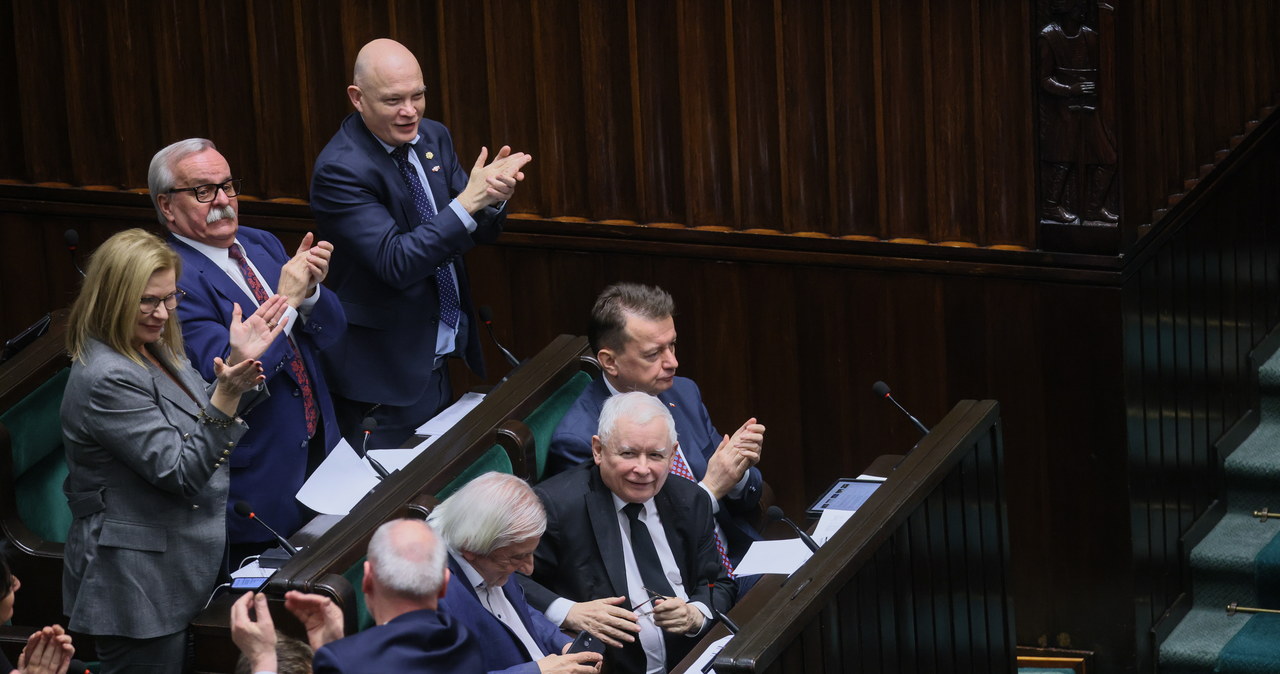 Sejm uchwalił budżet na 2023 r. Dochody wyniosą ponad 600 mld zł