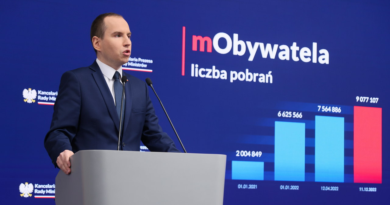 „Rewolucja cyfrowa, państwo w komórce”. Jest projekt ustawy dla aplikacji mObywatel
