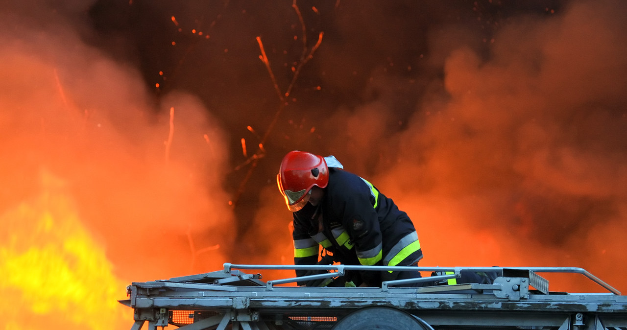 Pożar drewnianego domu w Zakopanem. Osiem osób straciło dach nad głową
