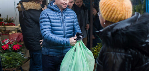 Andrzej Duda zrobił zakupy na święta. Odwiedził legendarne miejsce