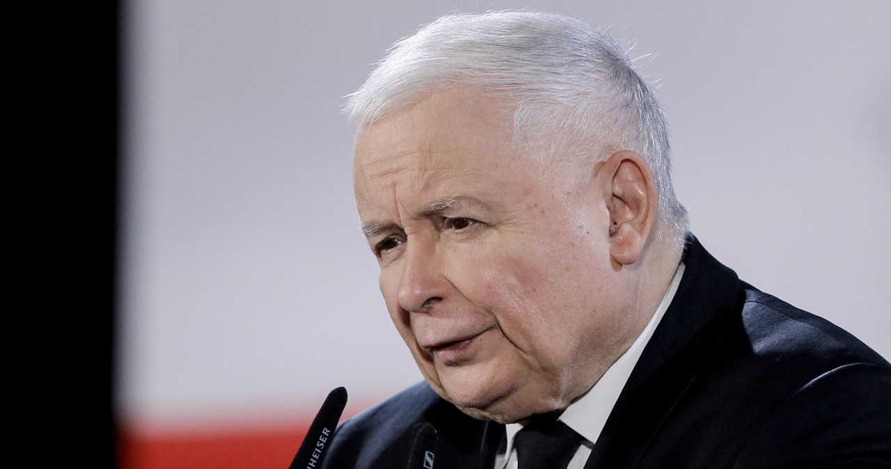 Kaczyński pozostaje w szpitalu. „Ciężej zniósł operację”