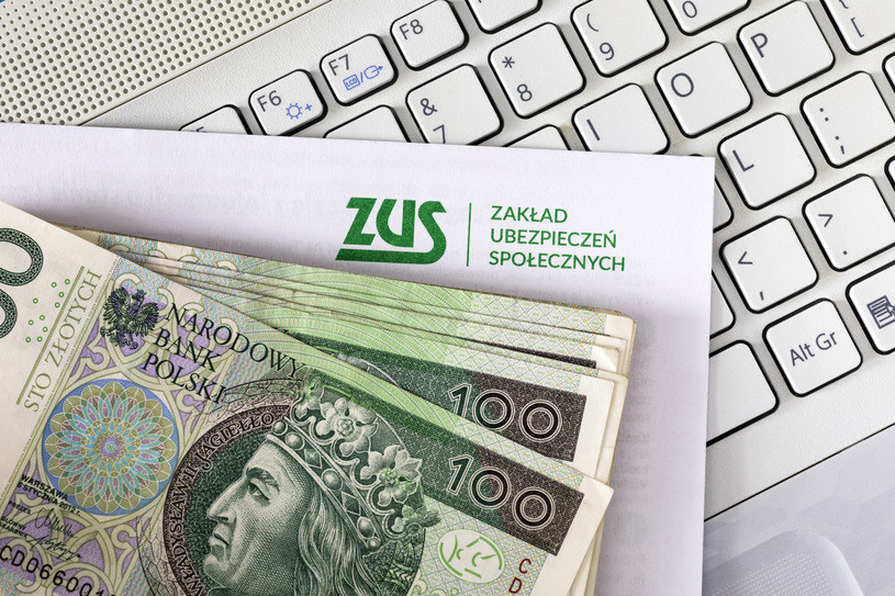 ZUS wysyła do płatników ważne informacje. Chodzi o rozliczenia