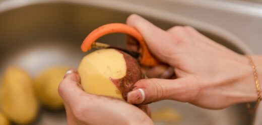 Ukryta funkcja obieraczki. Nie każdy wie, jak z niej korzystać