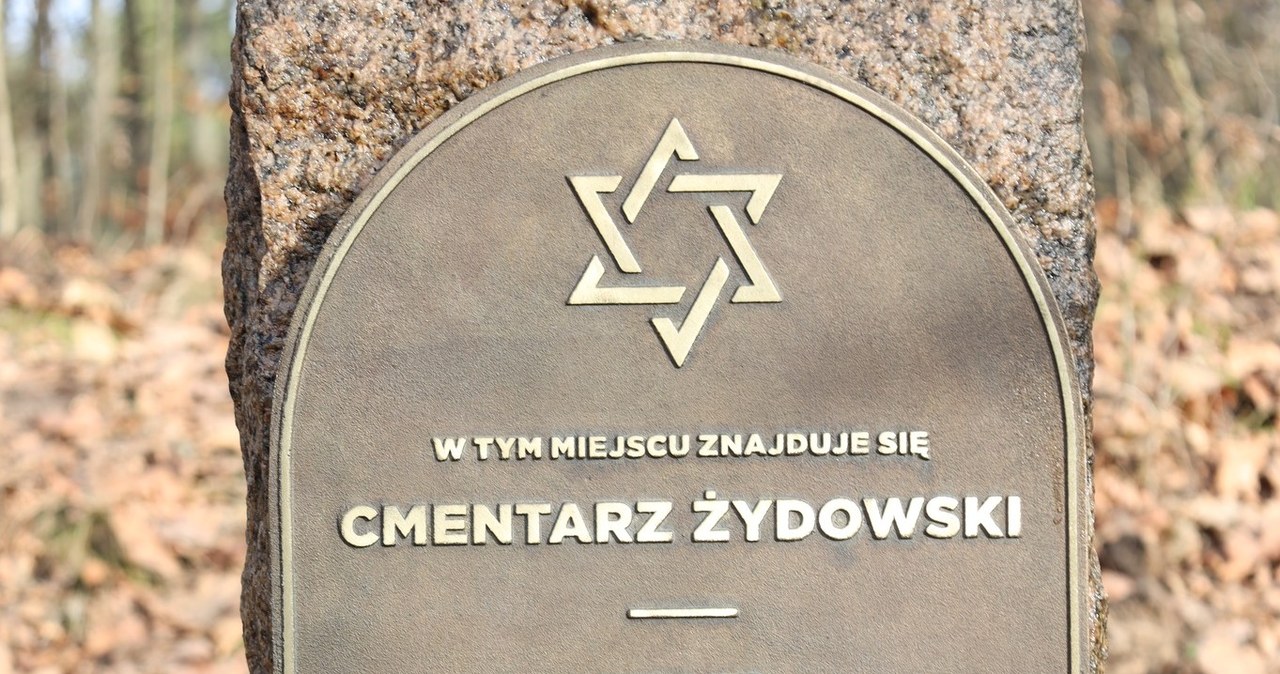 Nadleśnictwo Tuszyma uporządkowało żydowski cmentarz