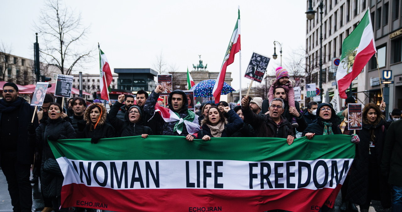 Kolejne osoby w Iranie skazane na śmierć za udział w protestach