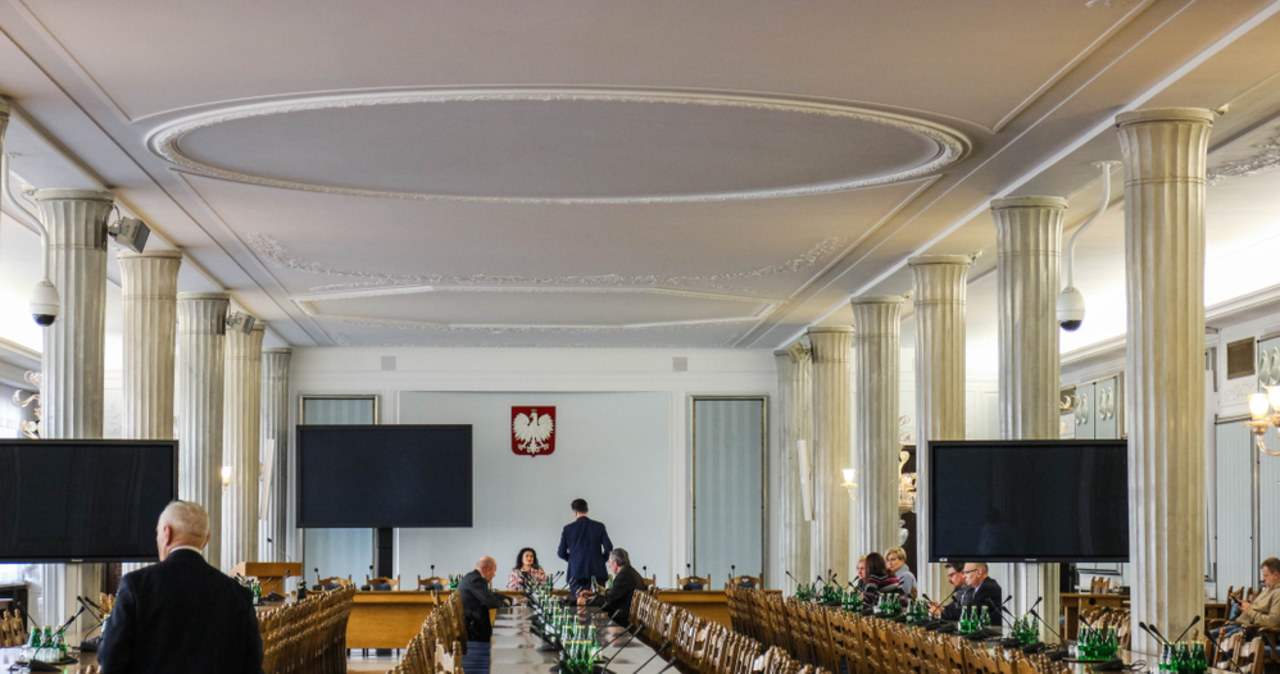 PiS przegrało głosowanie ws. komisji weryfikacyjnej. Będą zmiany
