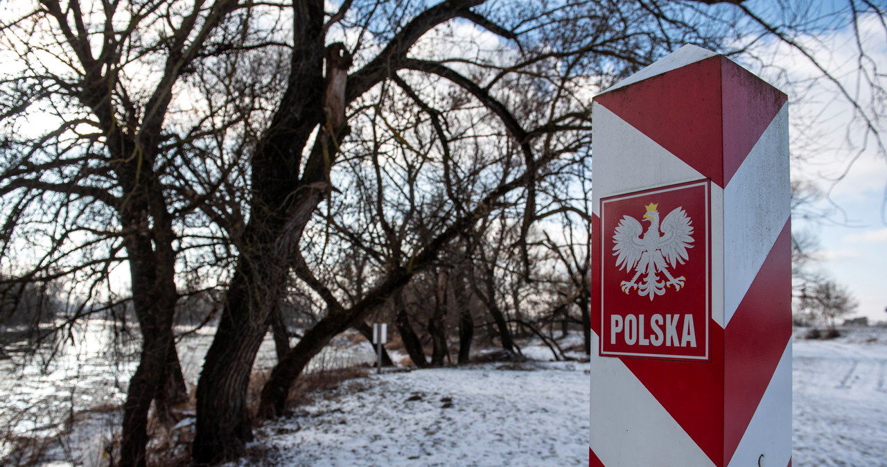 Zwłoki przy granicy z Białorusią. Nieoficjalnie: Trwają poszukiwania dwóch innych ciał