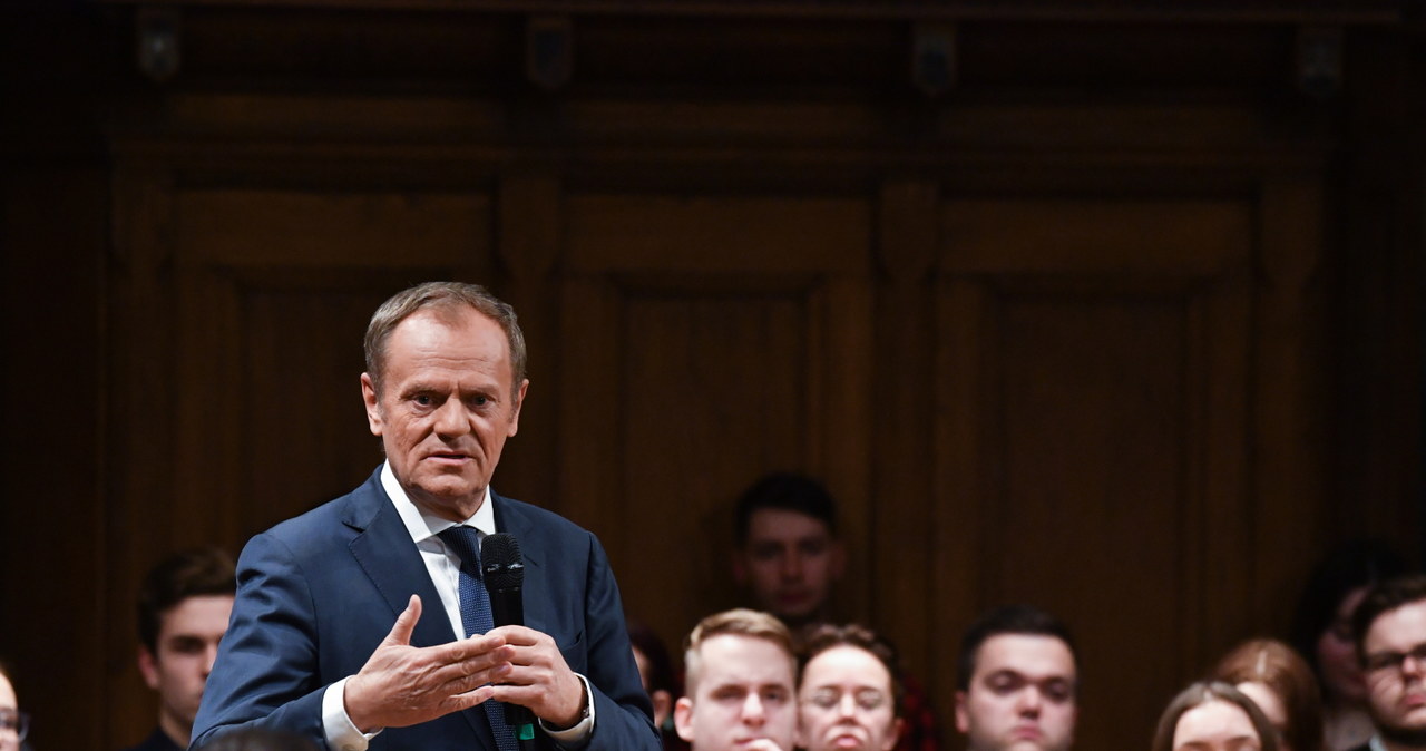 Tusk: Zagłosowaliśmy za pieniędzmi europejskimi i ustawą, która jest zła
