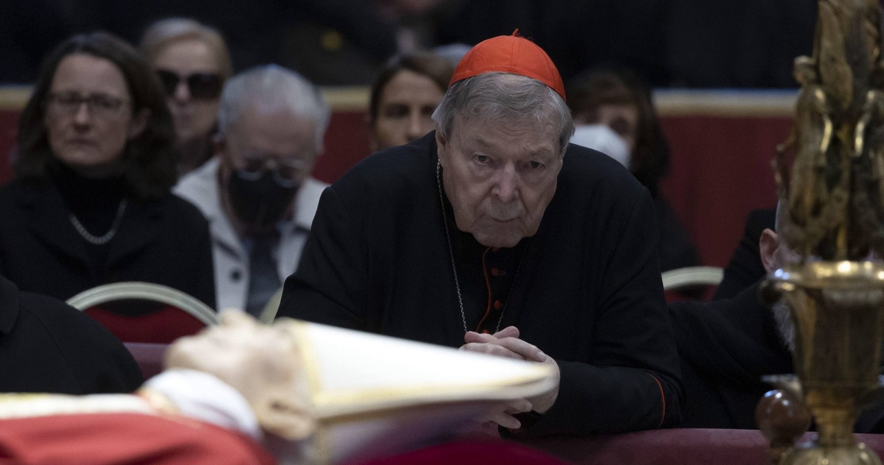Msza pogrzebowa kardynała Georga Pella. Wziął w niej udział papież Franciszek