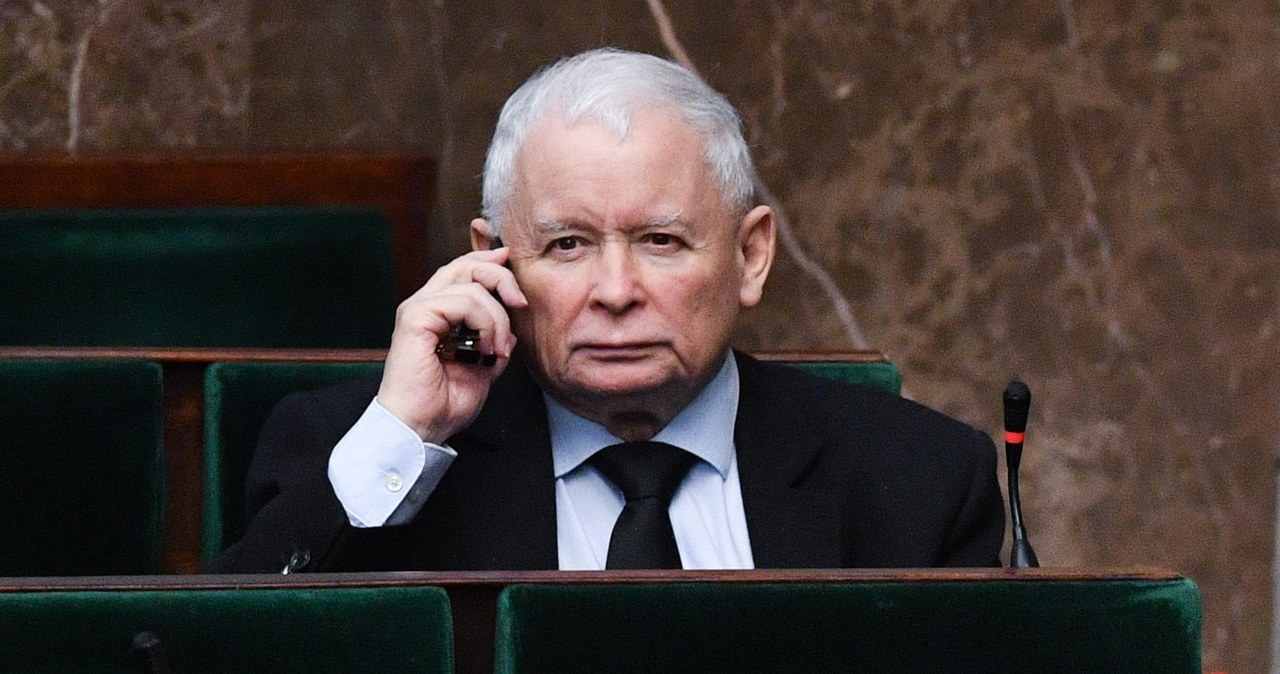 Sondaż: Zjednoczona Prawica na czele, ale bez większości
