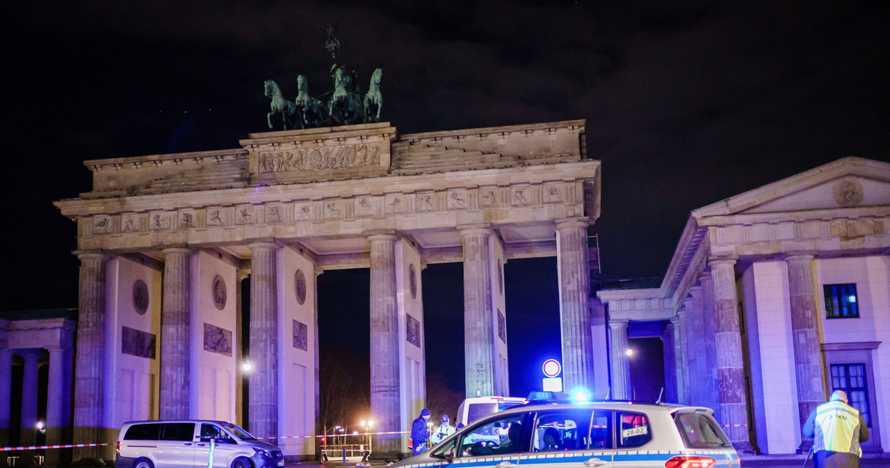 Polak wjechał w Bramę Brandenburską. Jest komunikat polskiego konsula