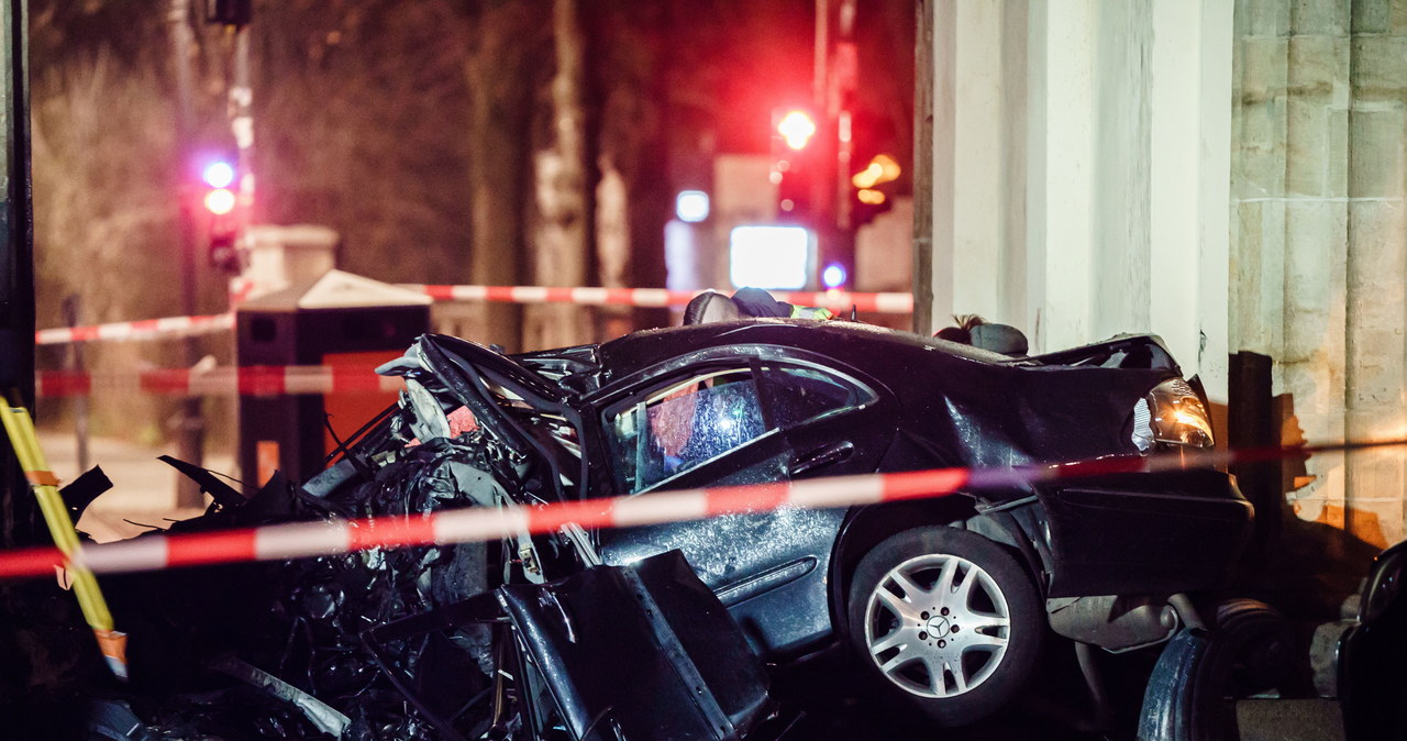 26-letni Polak wjechał w Bramę Brandenburską. Nowe ustalenia policji