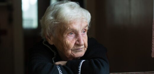 Seniorki mogą liczyć na dodatkowe pieniądze. Komu przysługuje ponad 1500 zł miesięcznie?
