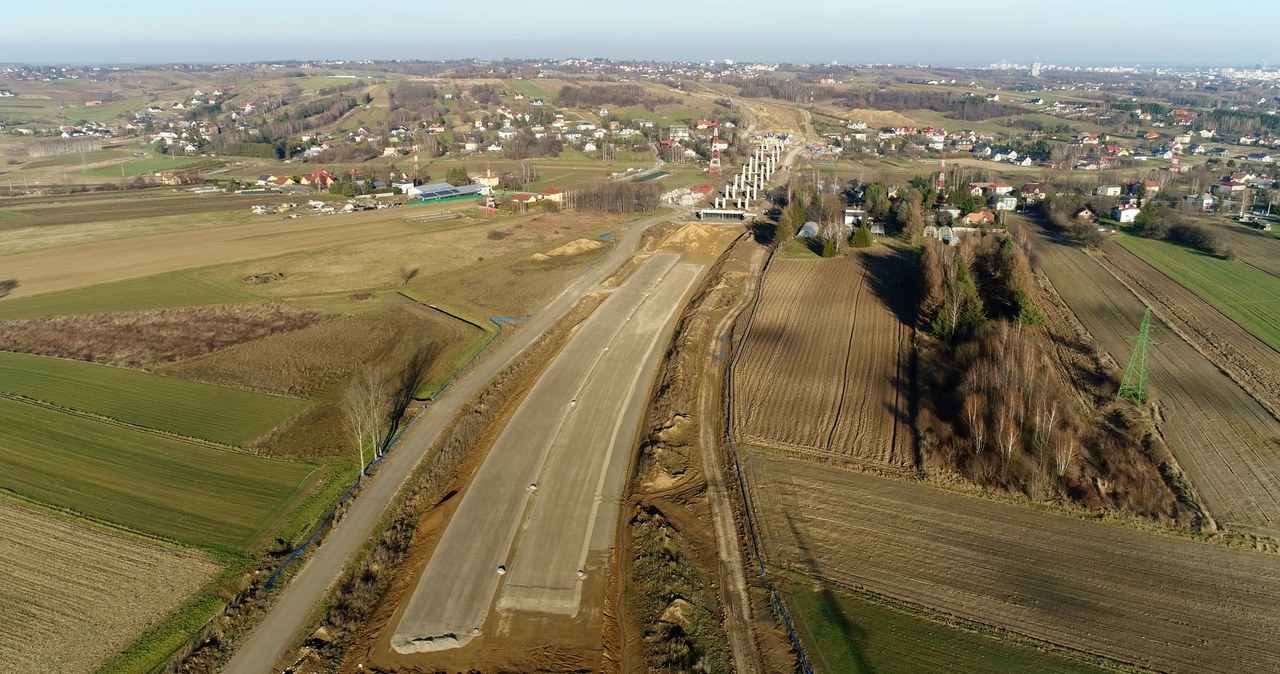 Trwa budowa 413-metrowej estakady w ramach odcinka S19
