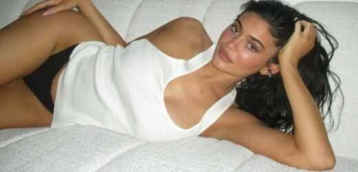 Kylie Jenner szokuje wpisem. Chodzi o Kim Kardashian?