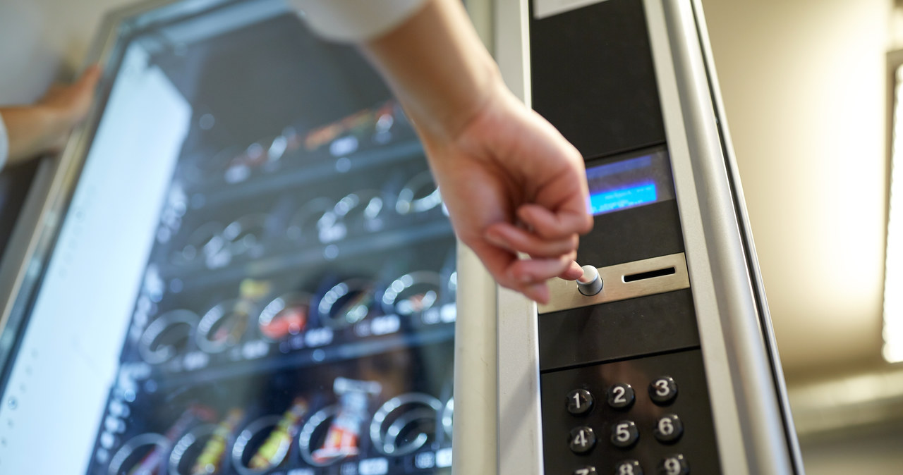 Automaty z przekąskami w pociągach. PKP chce podpisać umowę