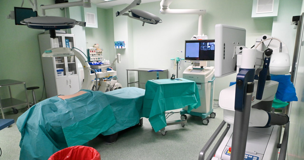 Robot neurochirurgiczny w Szpitalu Klinicznym. Większa precyzja i krótsze operacje