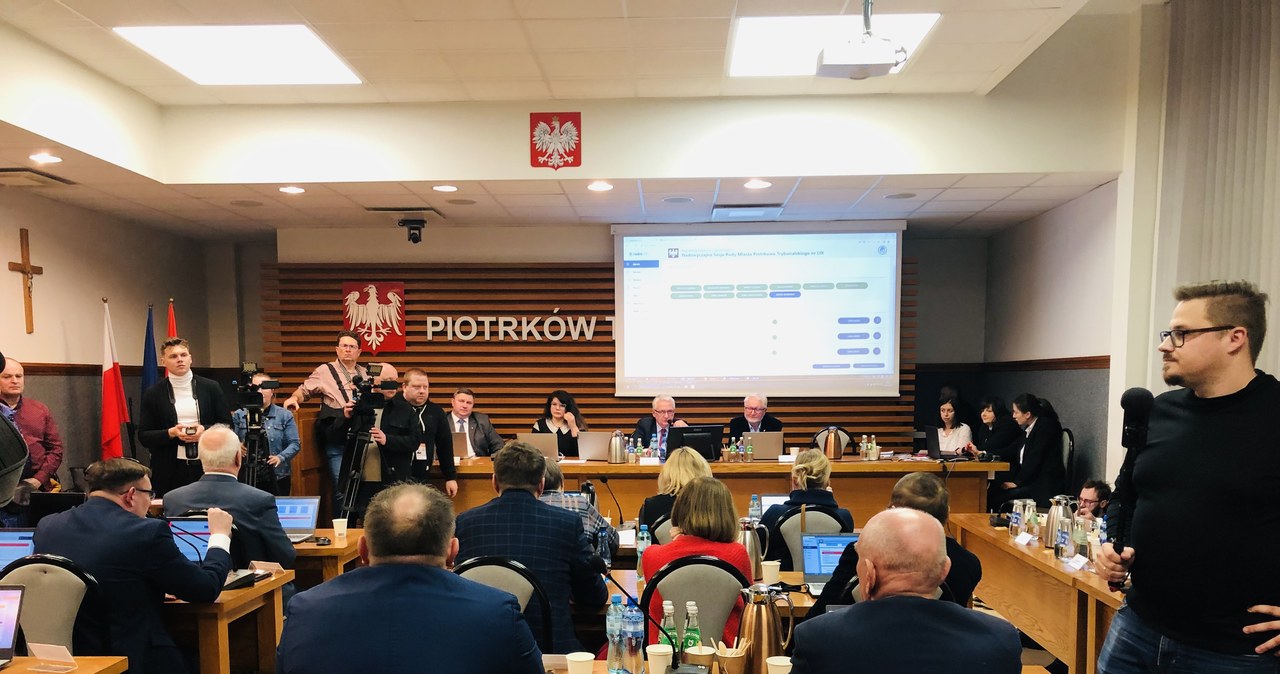 Burzliwa sesja Rady Miasta Piotrkowa Trybunalskiego. Chodzi o podwyżki cen