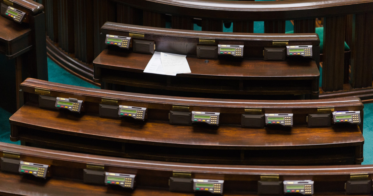 W tym wariancie zjednoczona opozycja może pokonać PiS [SONDAŻ]