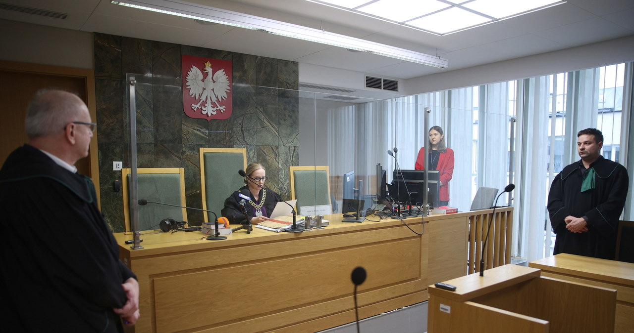 Sąd utrzymał orzeczenie ws. Śpiewaka i Majchrowskiego. Sprawa trafi do prokuratury